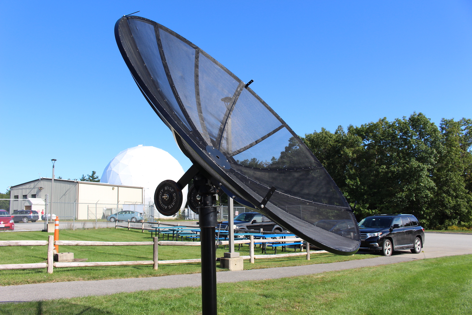 radio telescope